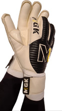 Load image into Gallery viewer, M1 Orca - White/Black - Moyes GK Gloves
